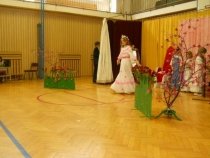 Divadlení soubor Košatka: O Šípkové Růžence – neděle 29. dubna 2012